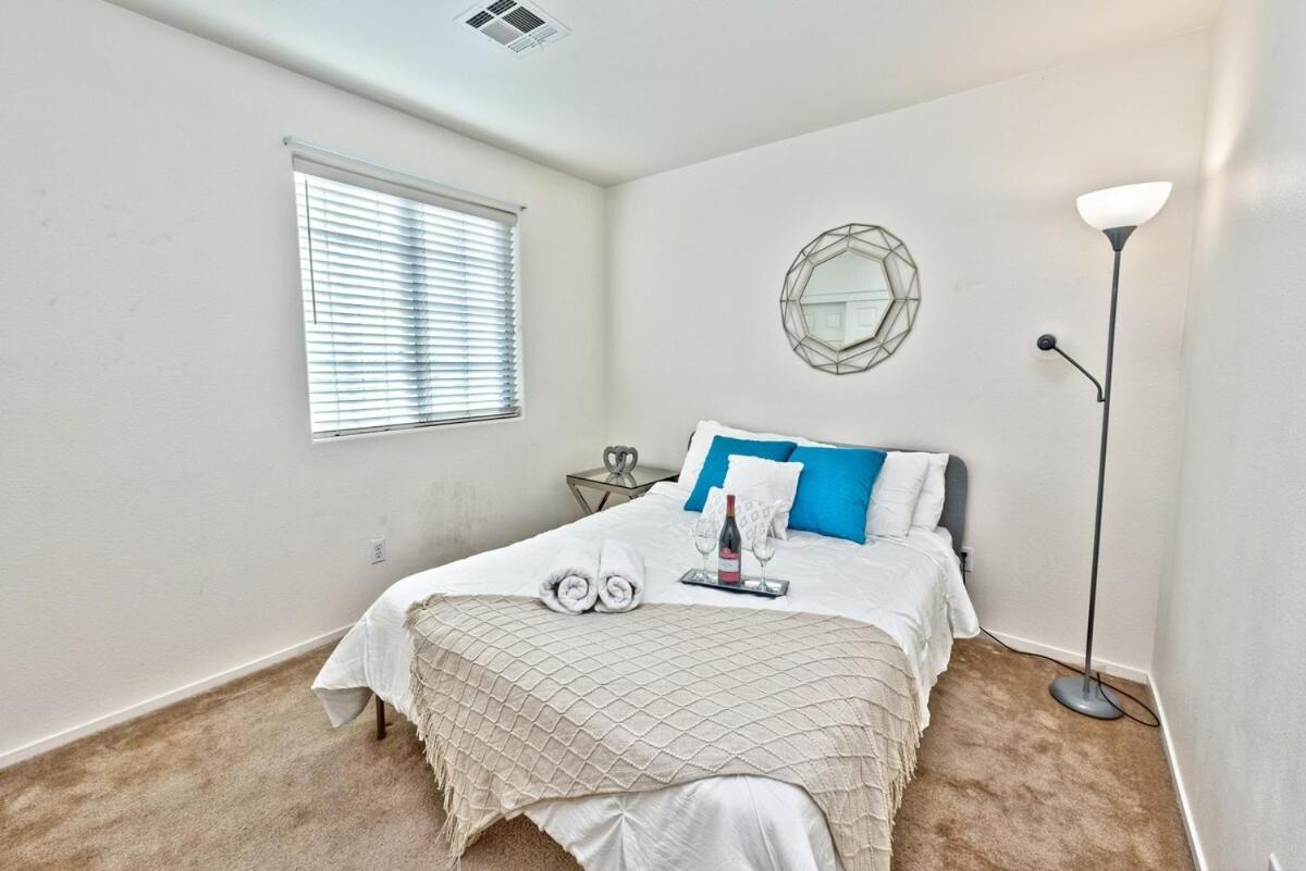 Ferienhaus Rose Modern 3bd, W Everything Need *