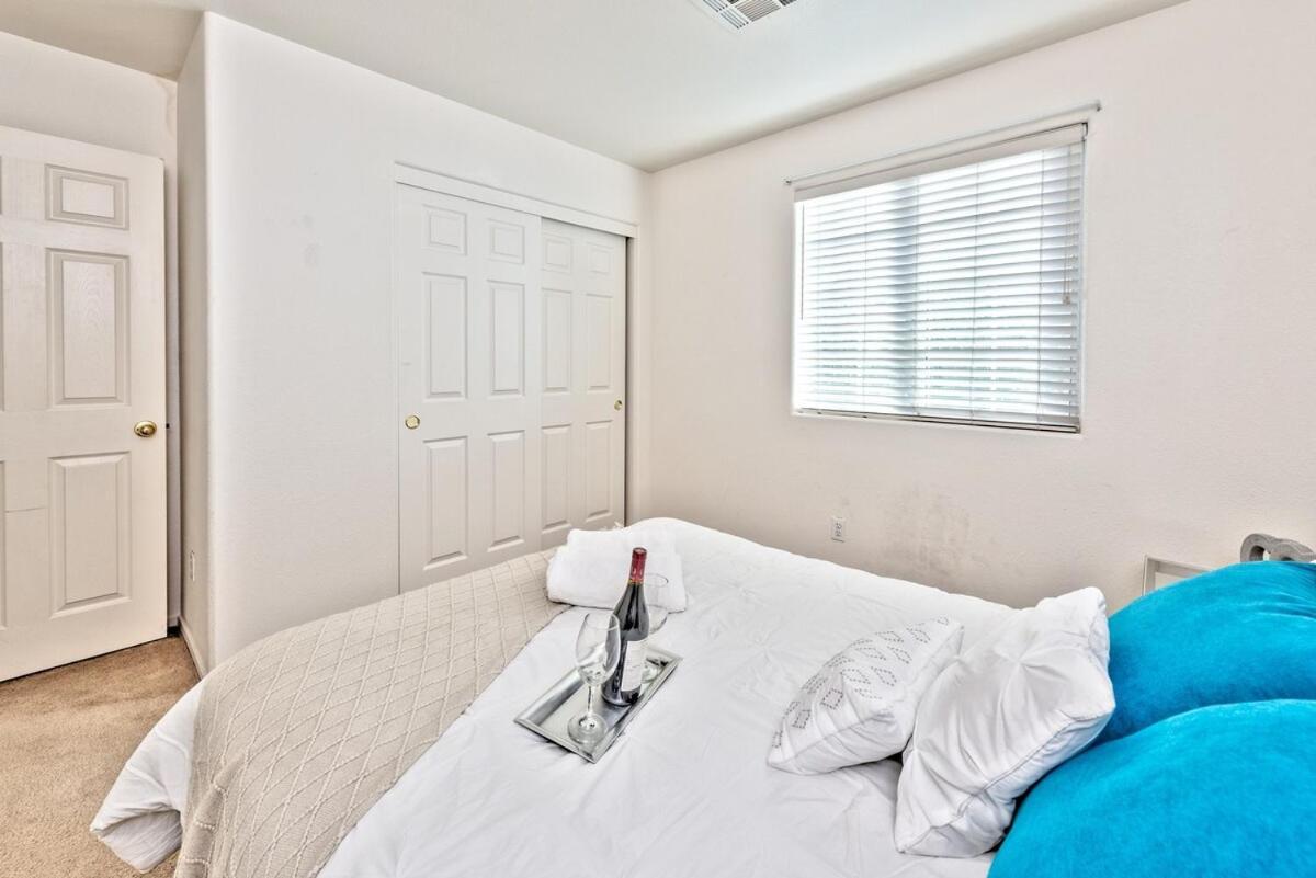 Rose Modern 3bd, W Everything Need Las Vegas