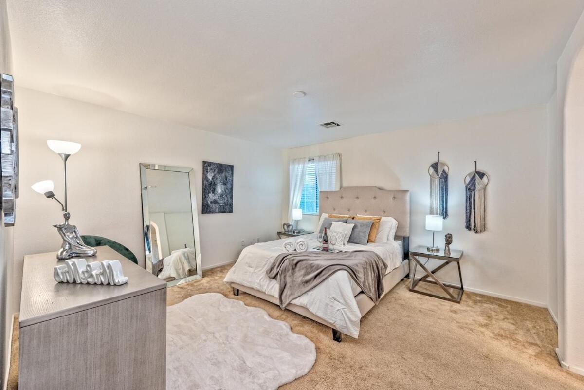 Rose Modern 3bd, W Everything Need Ferienhaus